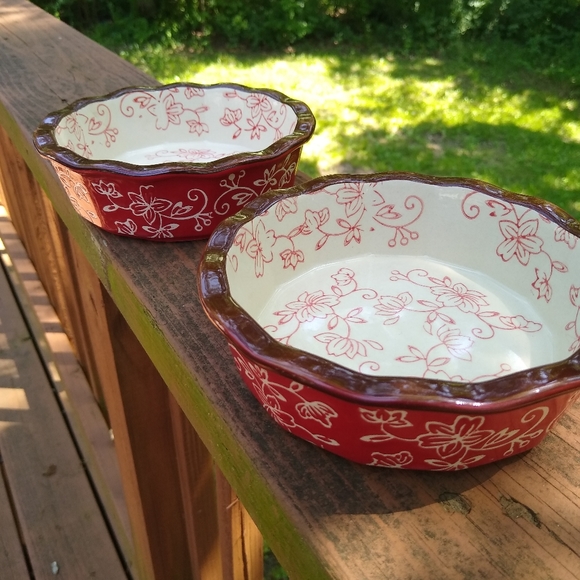 Temp-Tations Other - Temp-tations 2 Red Floral Lace 5 Diam Ovenware
